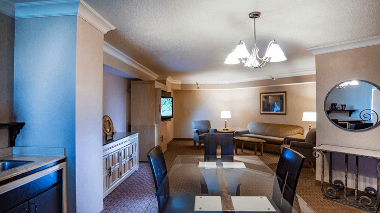 The STRAT Hotel, Casino & Tower